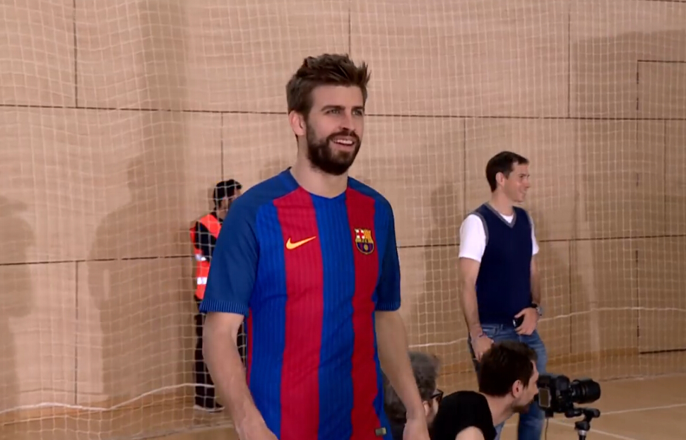 巴萨拍摄新球衣花絮